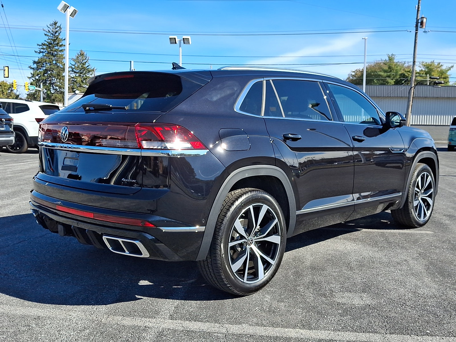 New 2026 Volkswagen Atlas Cross Sport SEL Premium R-Line image 5