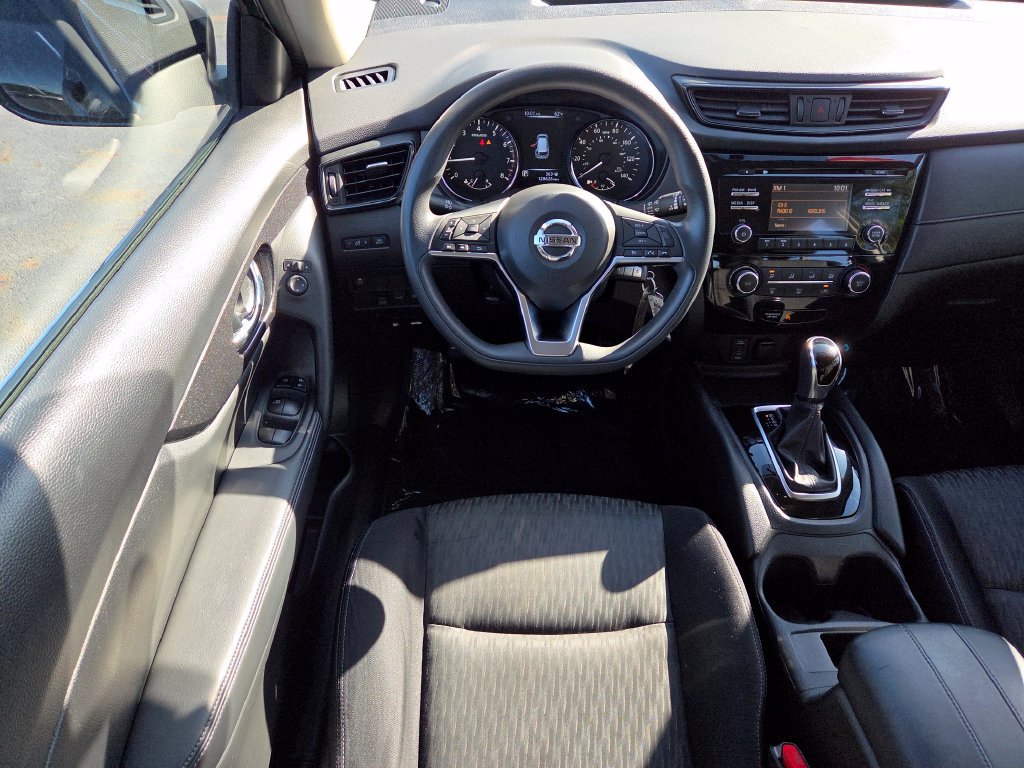 Used 2017 Nissan Rogue S AWD/4WD image 28