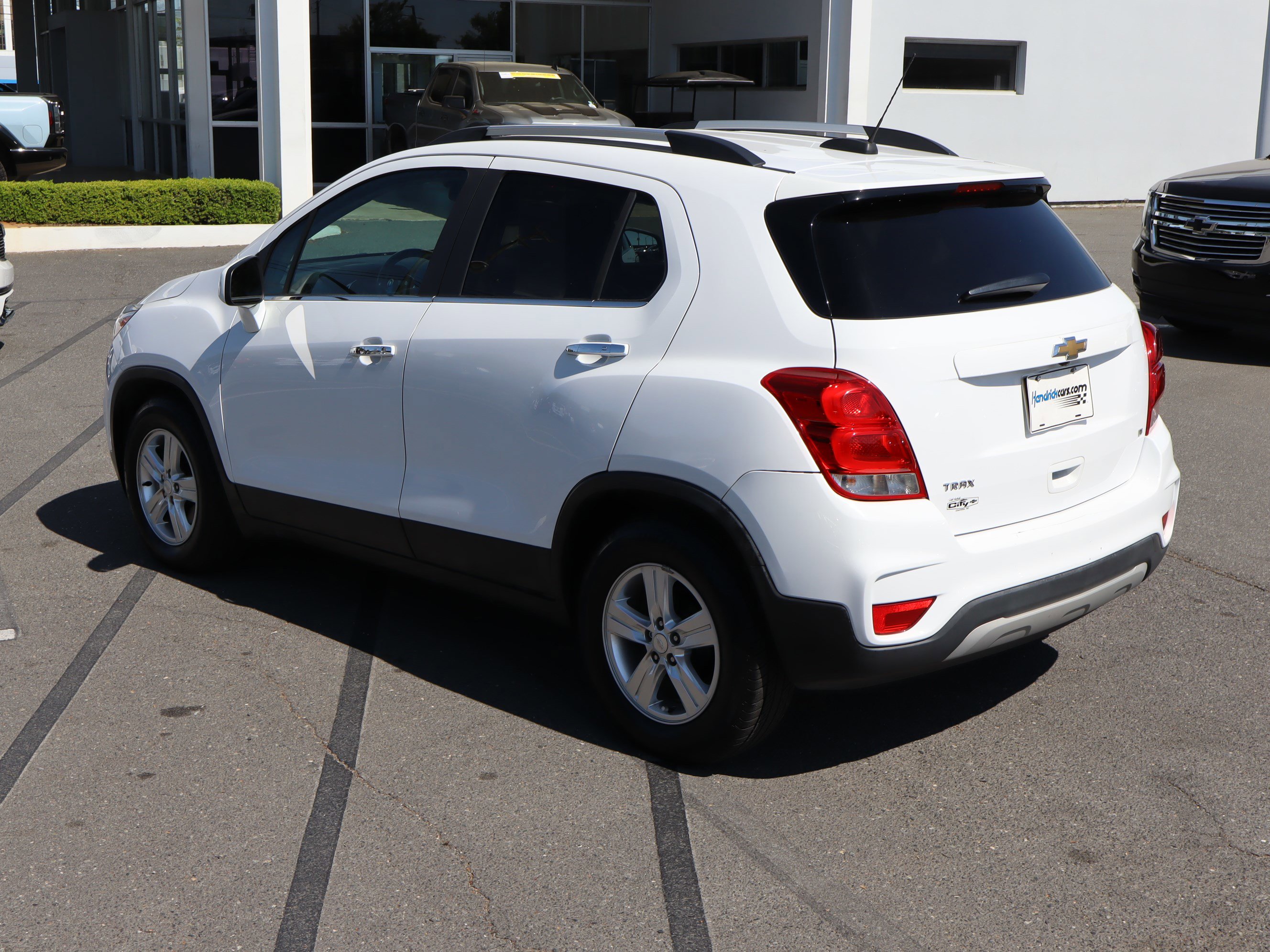 Used 2018 Chevrolet Trax LT w/ LT Convenience Package image 8