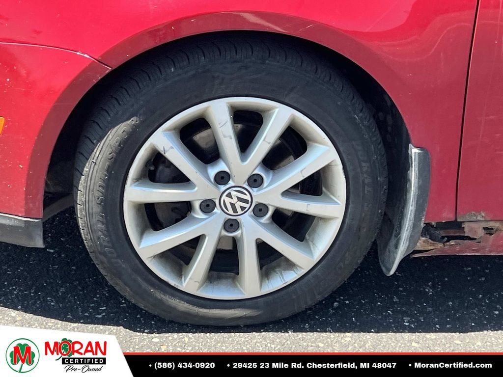 Used 2010 Volkswagen Jetta Limited Edition FWD image 9