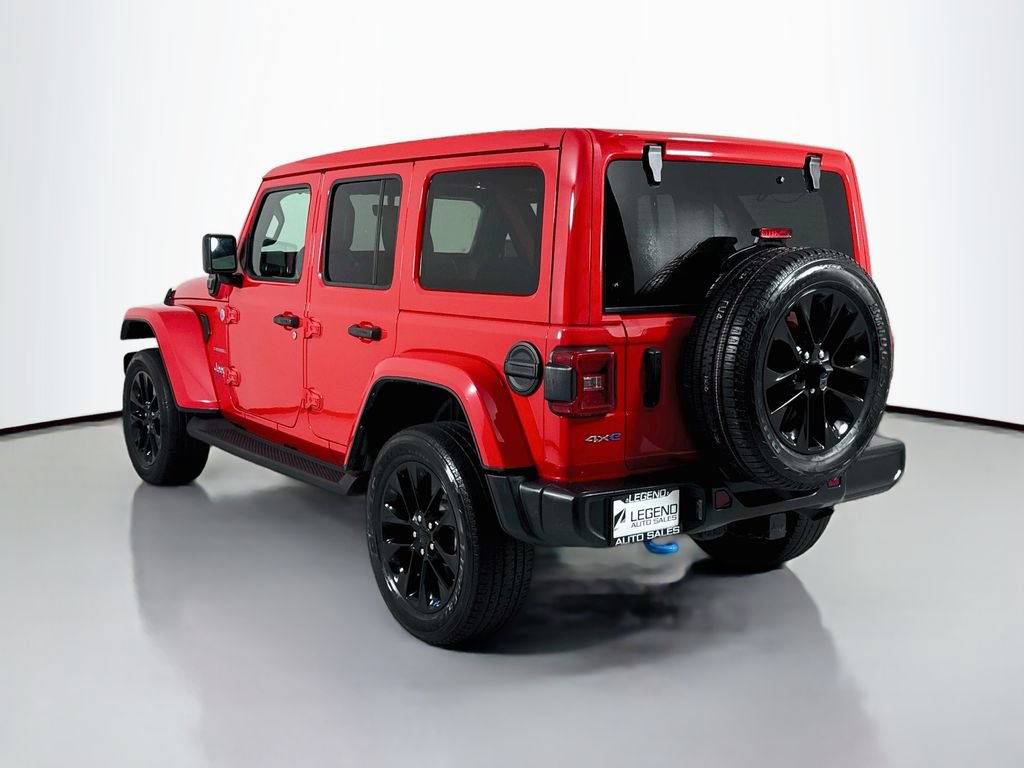 Used 2023 Jeep Wrangler Unlimited Sahara w/ Cold Weather Group AWD/4WD image 7