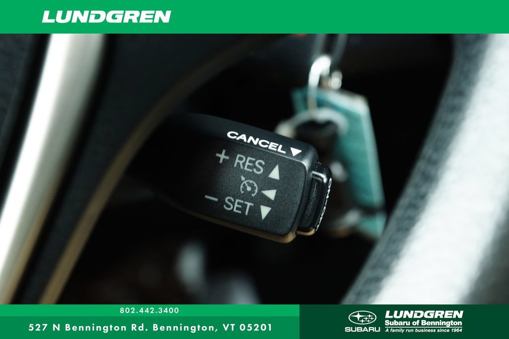 Used 2014 Toyota RAV4 XLE AWD/4WD image 16