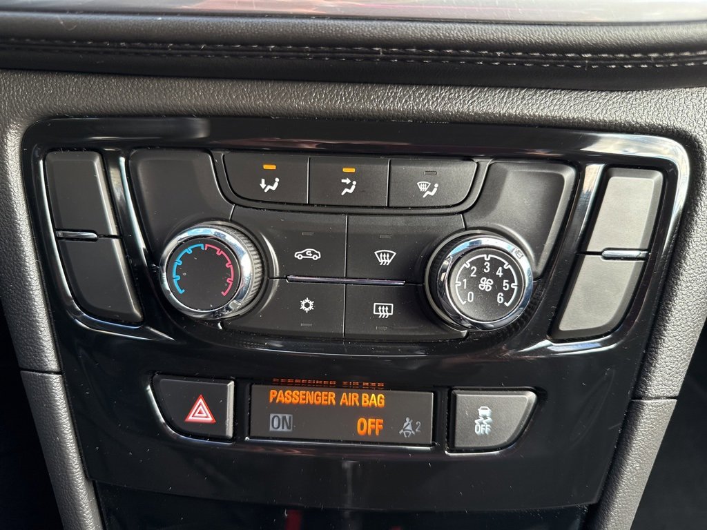 Used 2022 Buick Encore Preferred w/ Safety Package image 26