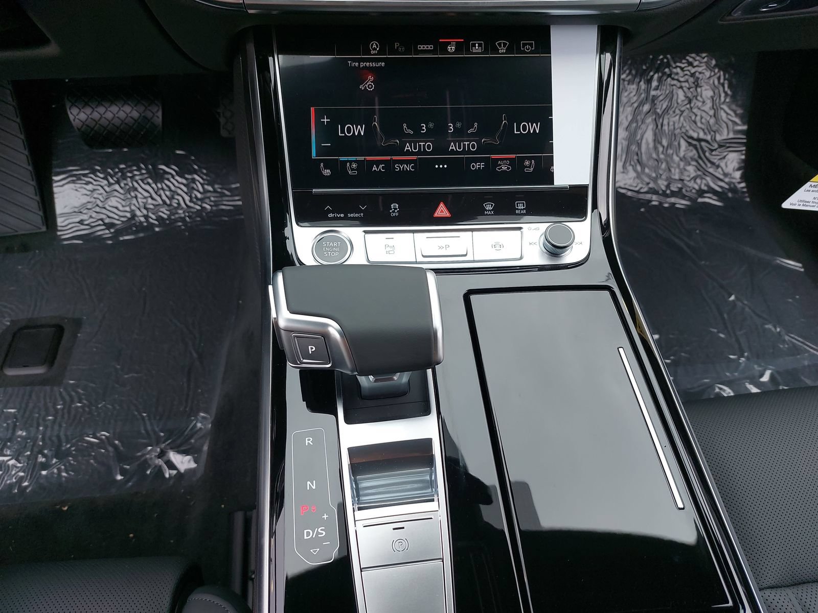 New 2026 Audi A8 L 3.0T AWD/4WD image 24