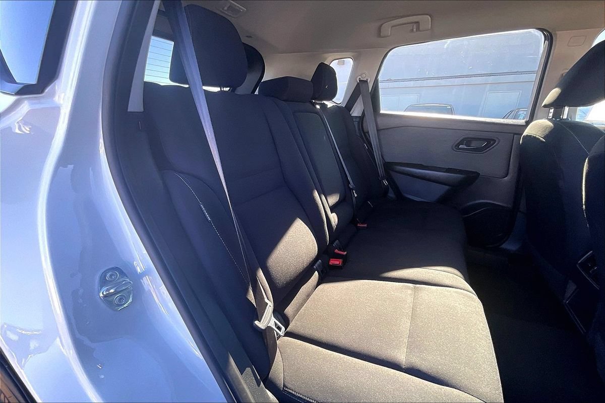 Used 2023 Nissan Rogue S FWD image 24