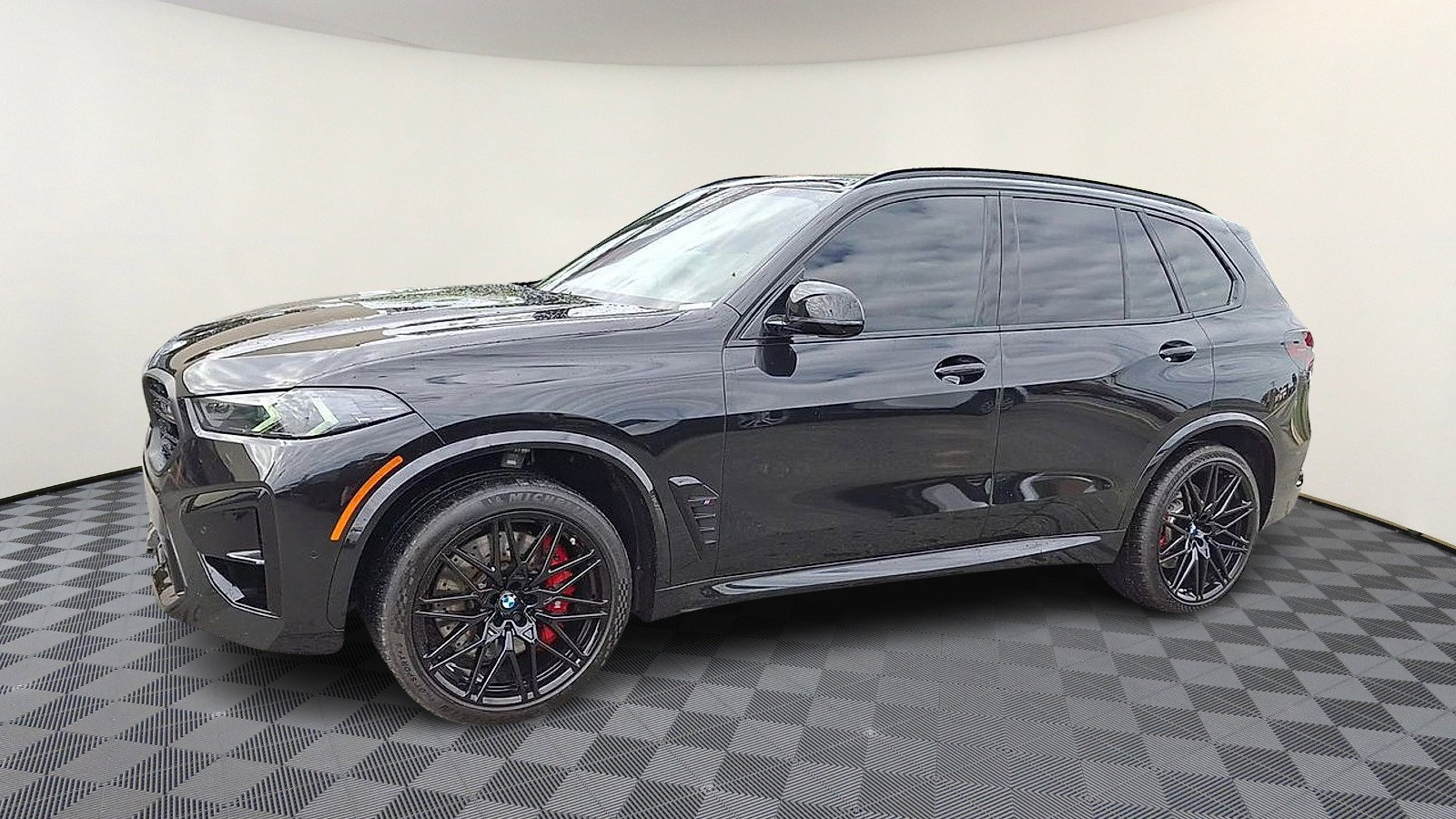 Used 2025 BMW X5 M Competition w/ Executive Package AWD/4WD image 4