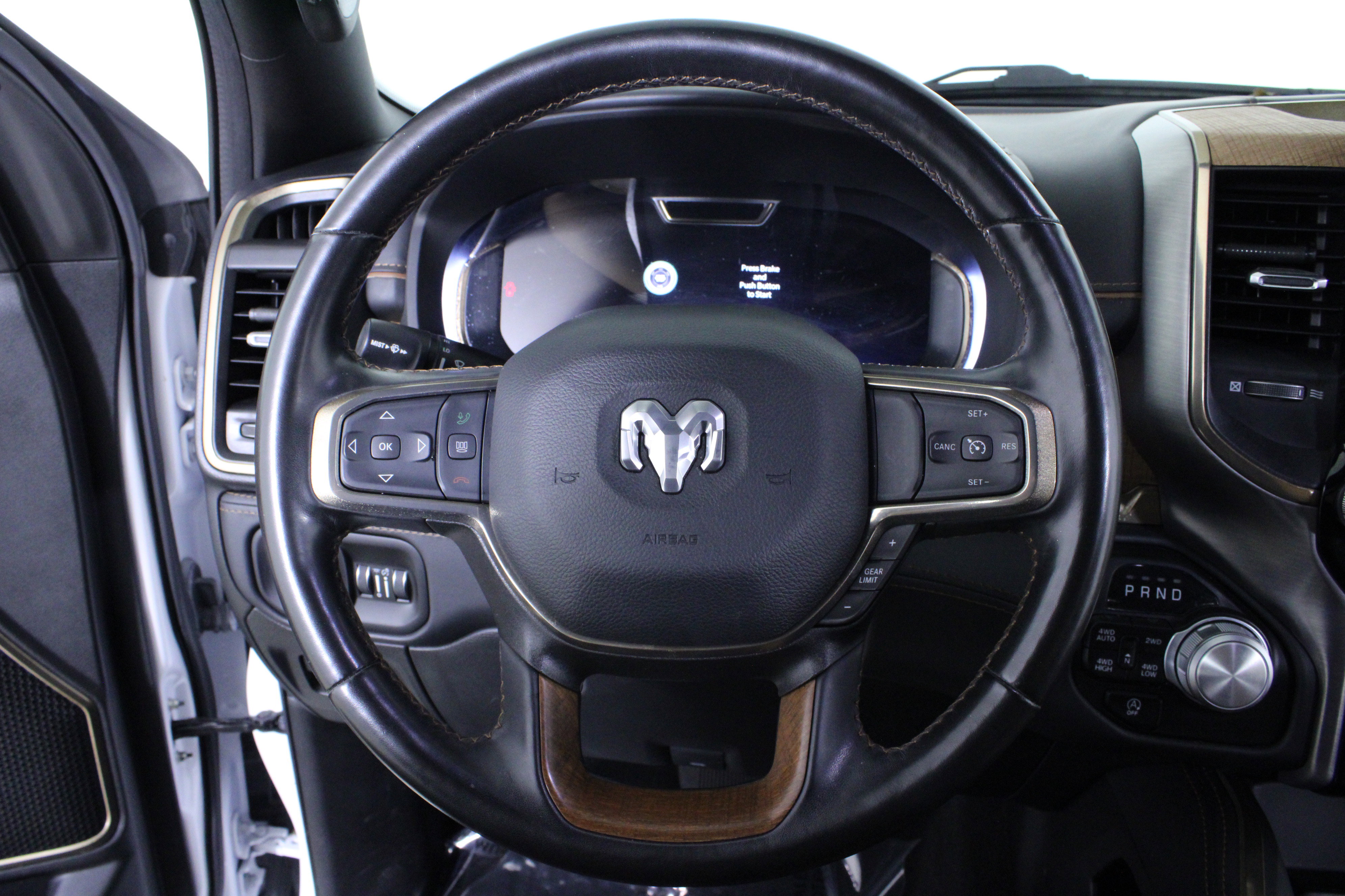 Used 2023 RAM 1500 Limited w/ Body Color Bumper Group image 24