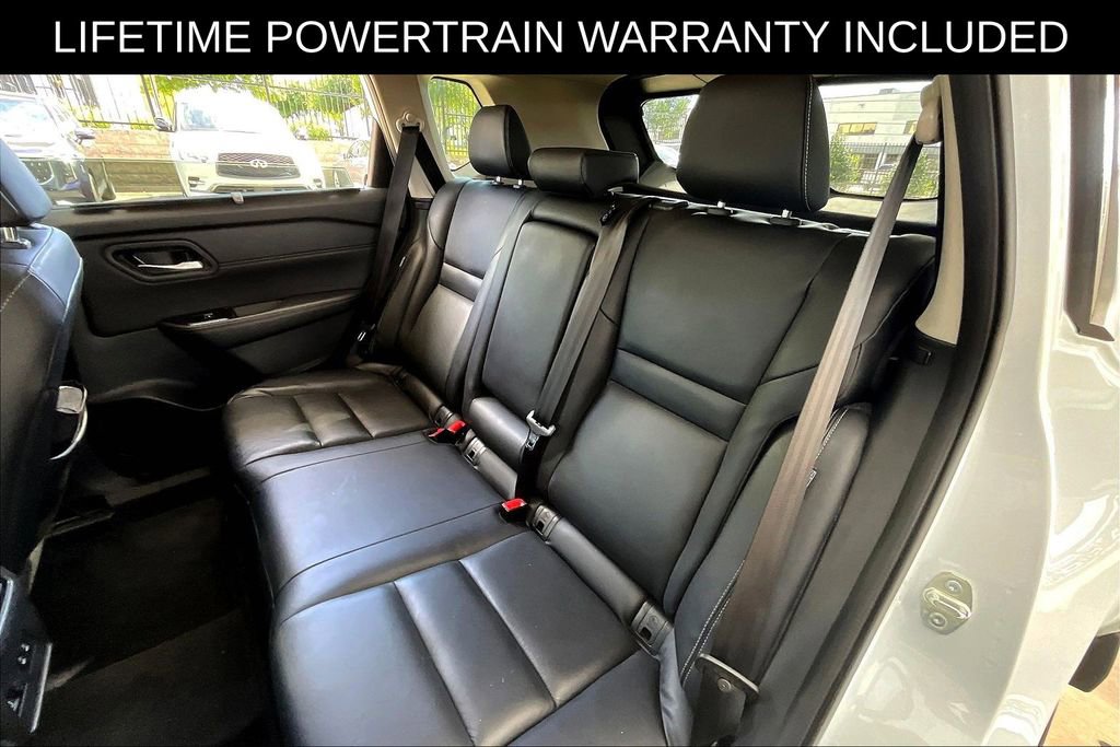 Used 2024 Nissan Rogue SL w/ SL Premium Package image 30