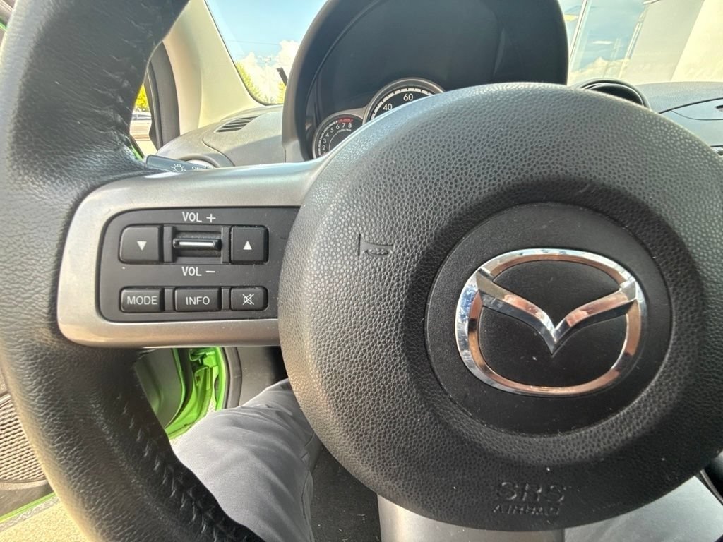 Used 2013 MAZDA MAZDA2 Touring FWD image 23