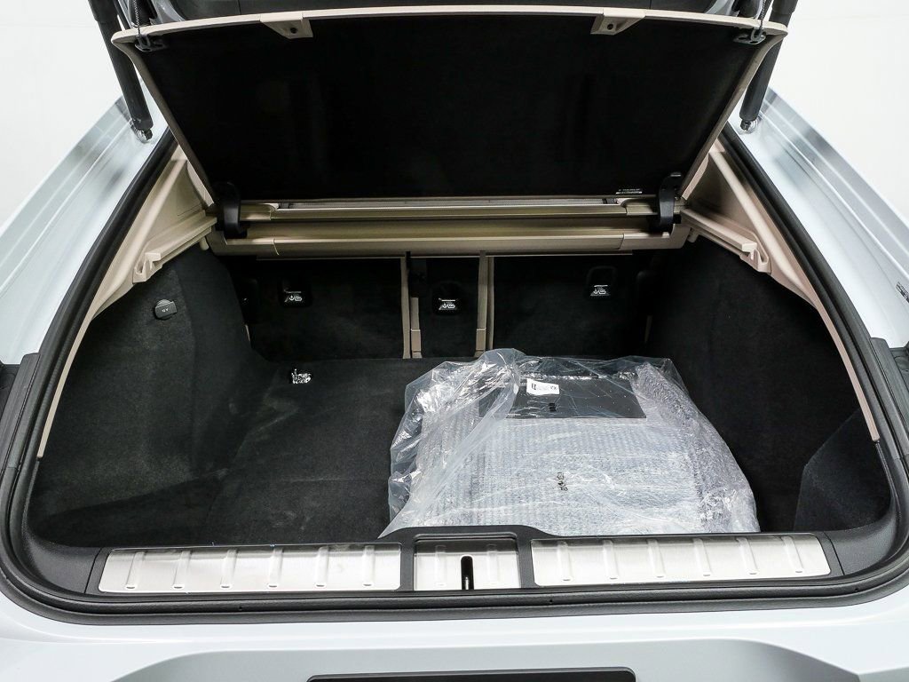 New 2026 Porsche Panamera 4 image 33