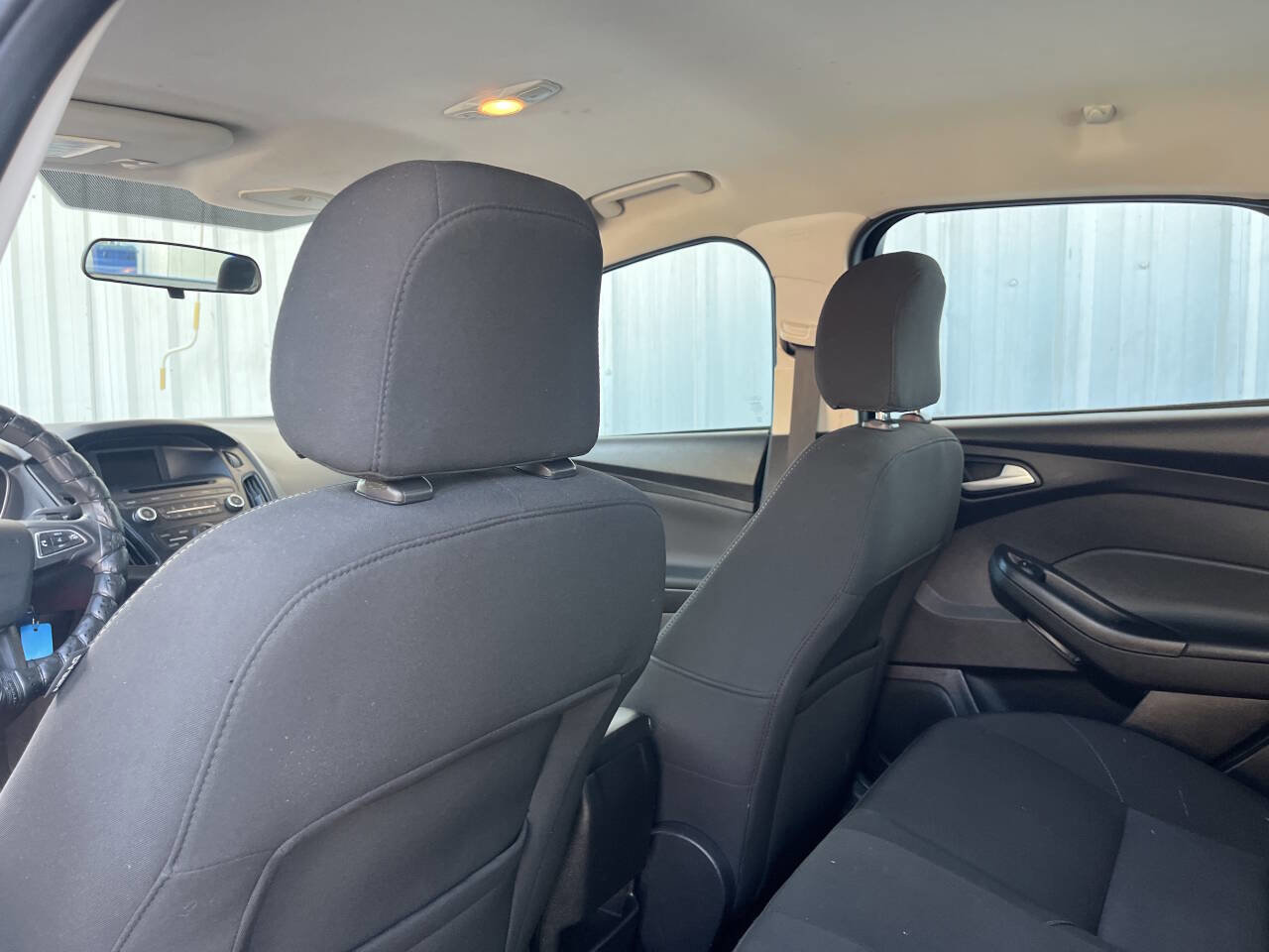 Used 2015 Ford Focus SE image 13