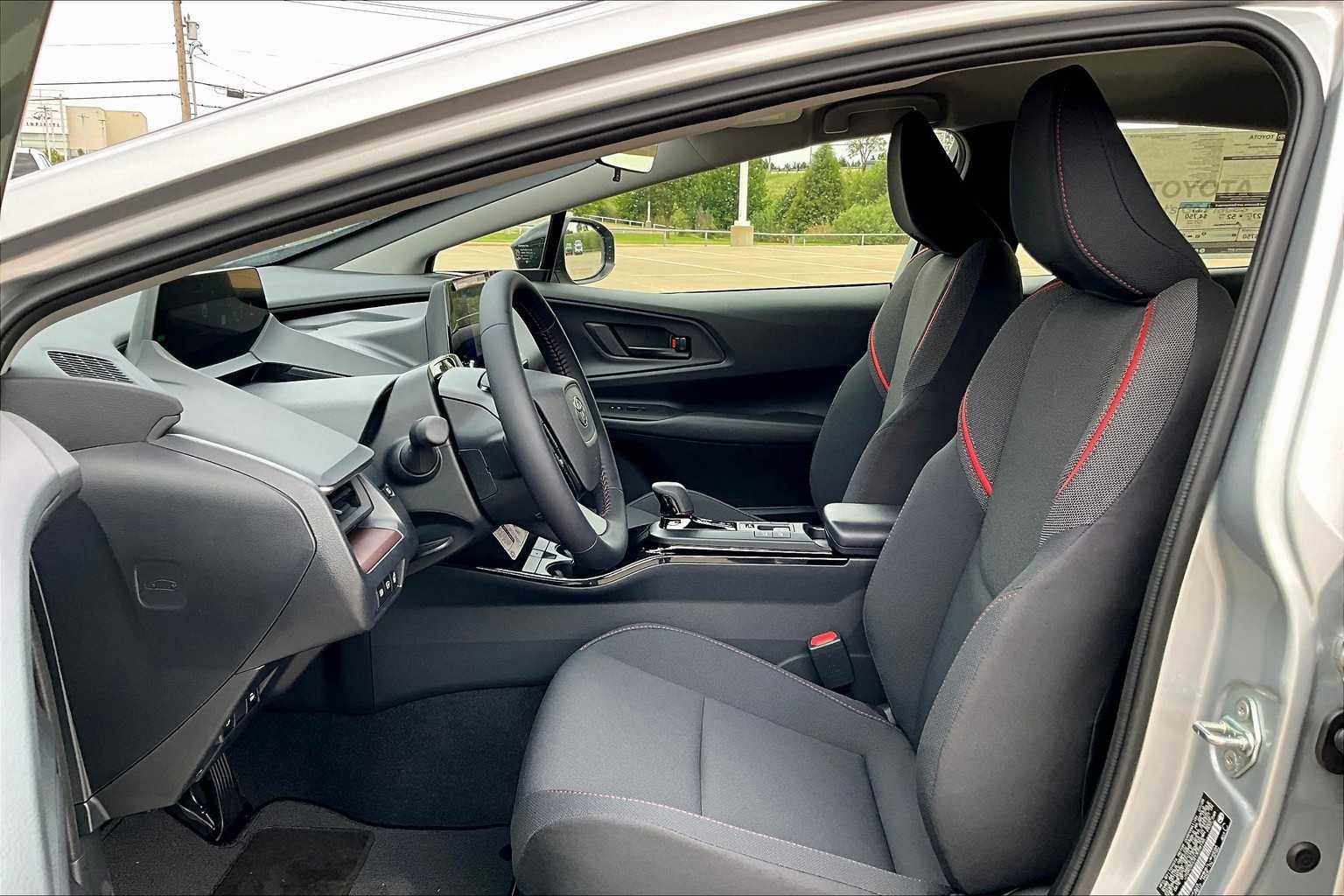 New 2026 Toyota Prius Plug-In Hybrid image 9