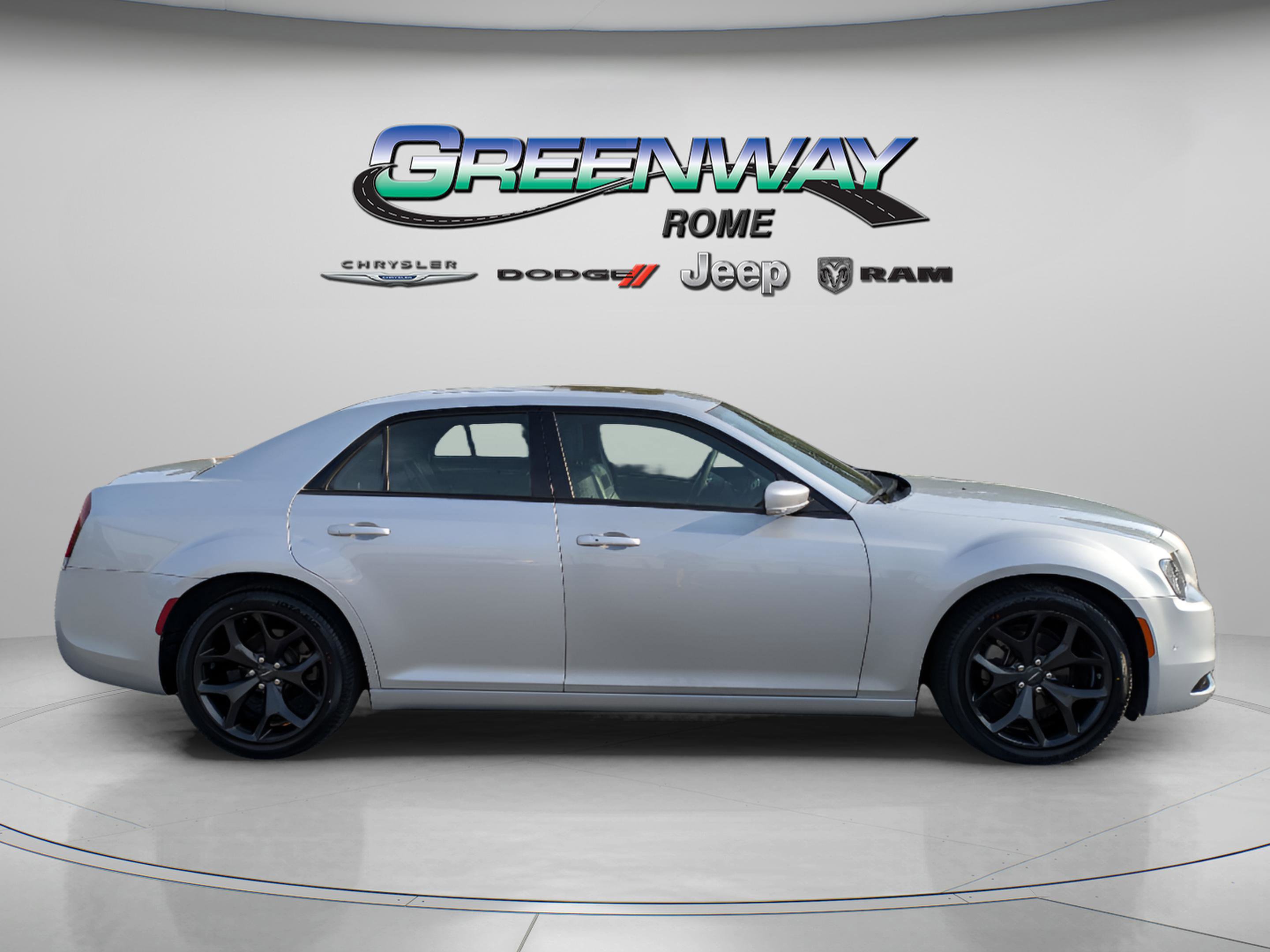 Used 2022 Chrysler 300 S w/ Comfort Group image 8