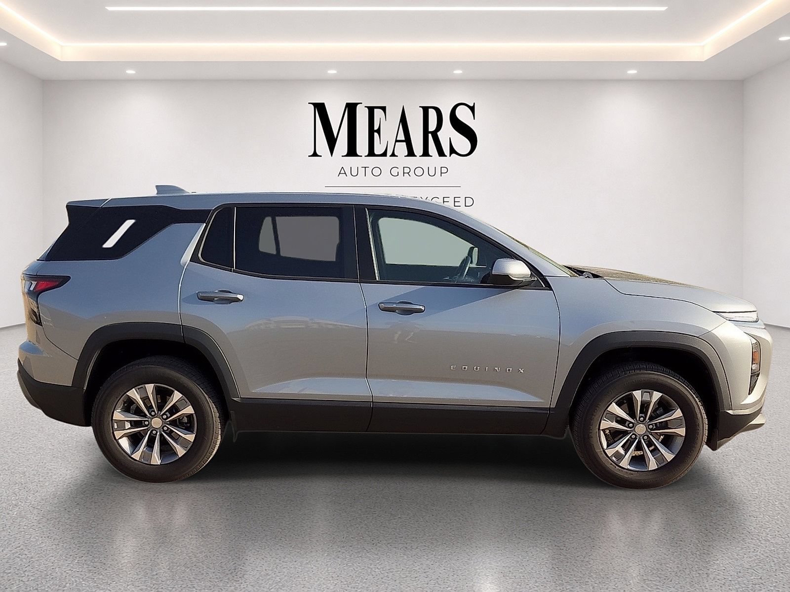 Used 2025 Chevrolet Equinox LT FWD image 6