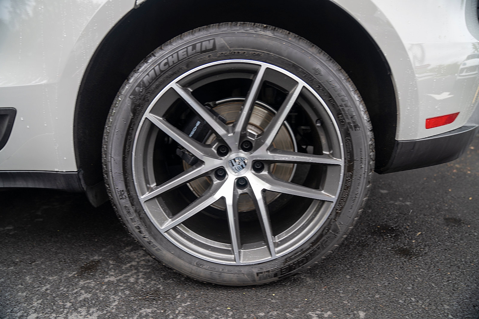 Certified 2026 Porsche Macan AWD/4WD image 24