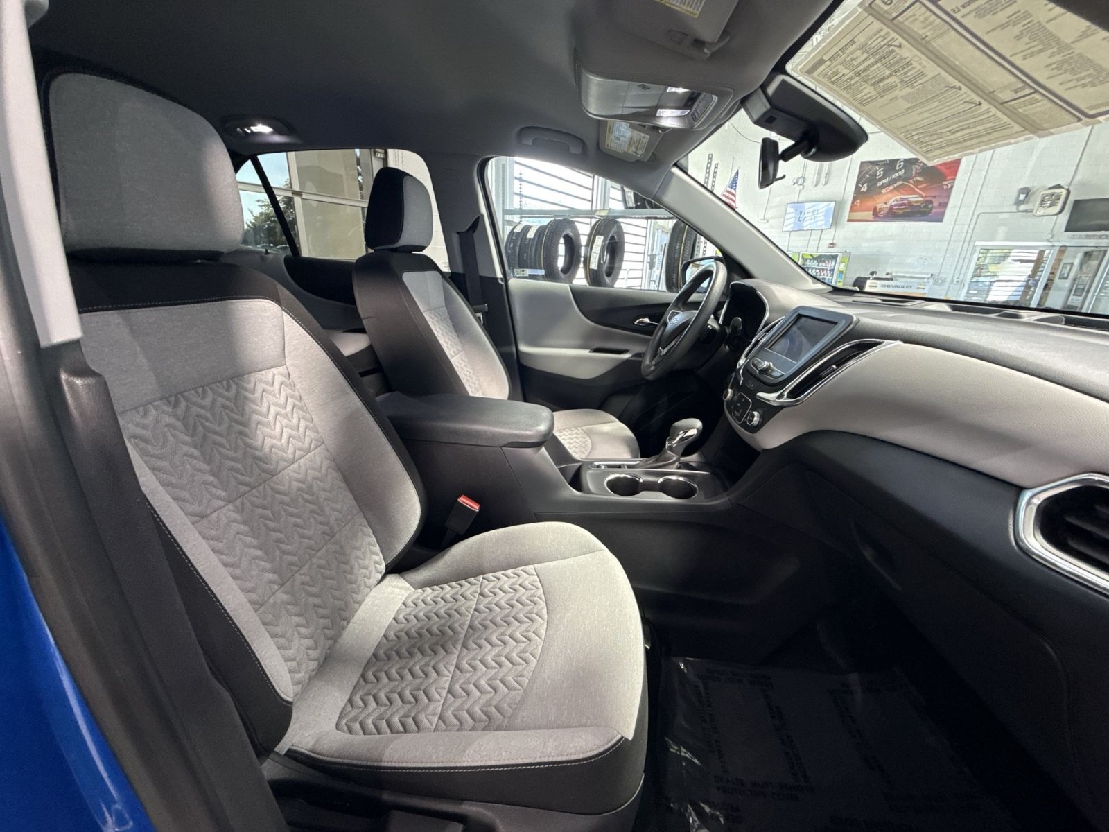 Used 2024 Chevrolet Equinox LS w/ LS Convenience Package FWD image 27