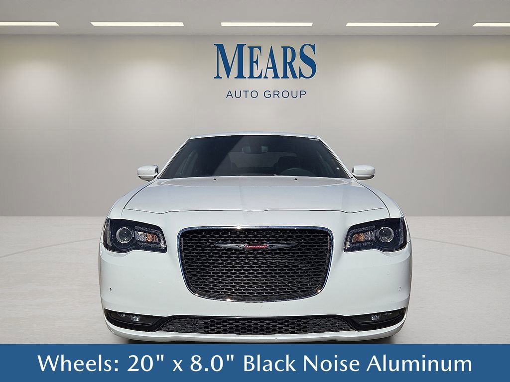 Used 2023 Chrysler 300 S image 9