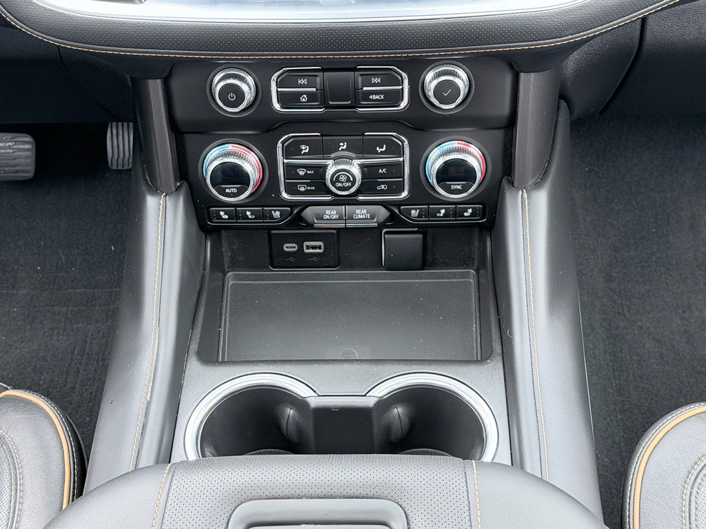 Used 2023 GMC Yukon AT4 w/ AT4 Premium Plus Package AWD/4WD image 21