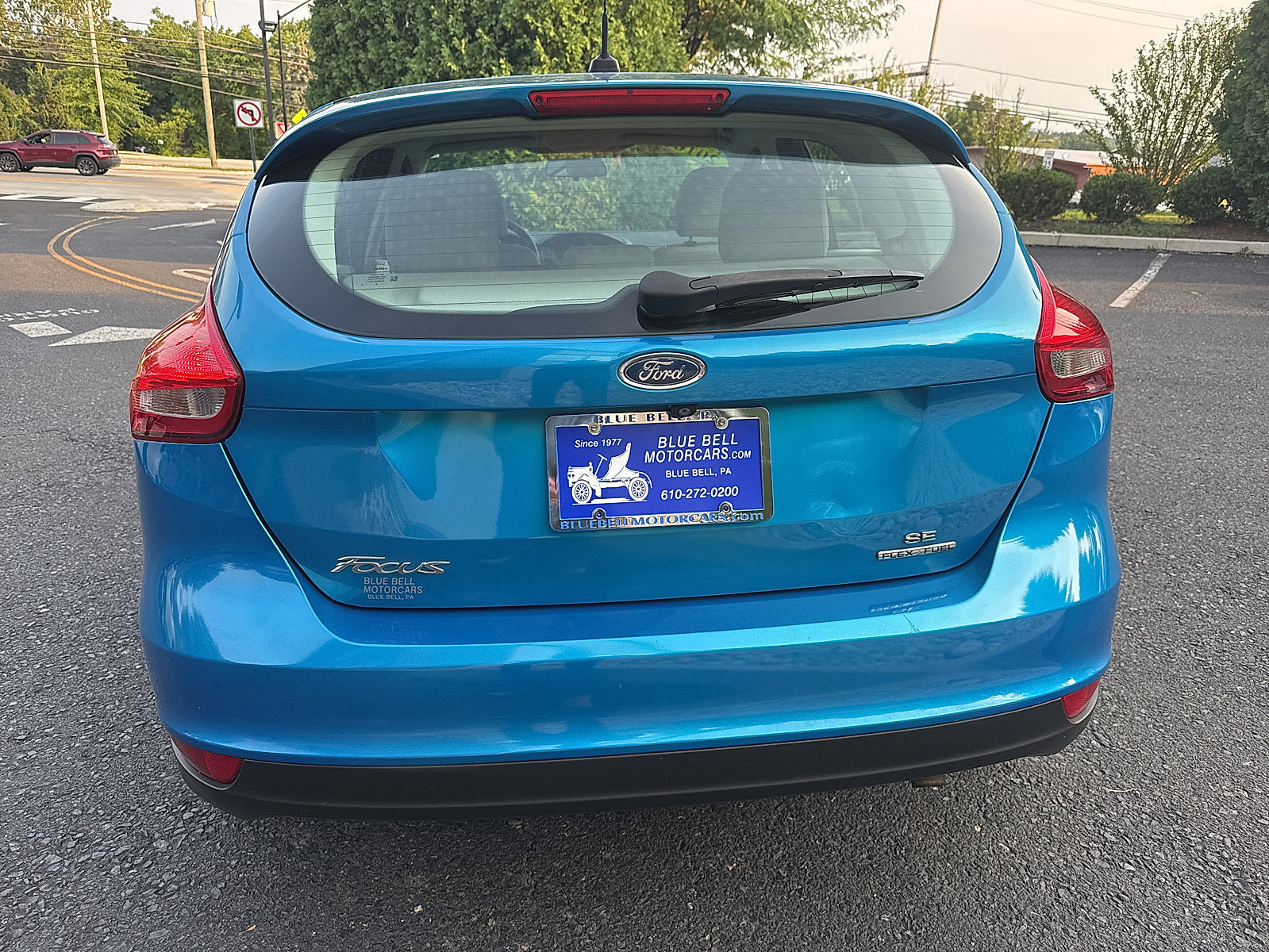 Used 2016 Ford Focus SE w/ SE Power Seat Package FWD image 6