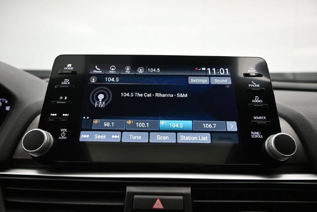 Certified 2022 Honda Accord Touring image 13