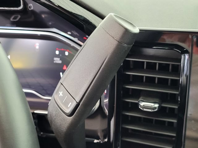 Used 2025 GMC Sierra 2500 SLT w/ SLT Convenience Package AWD/4WD image 19