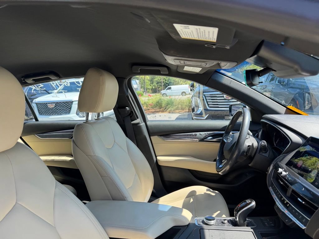 Used 2020 Cadillac CT5 Luxury w/ Cold Weather Package RWD image 15