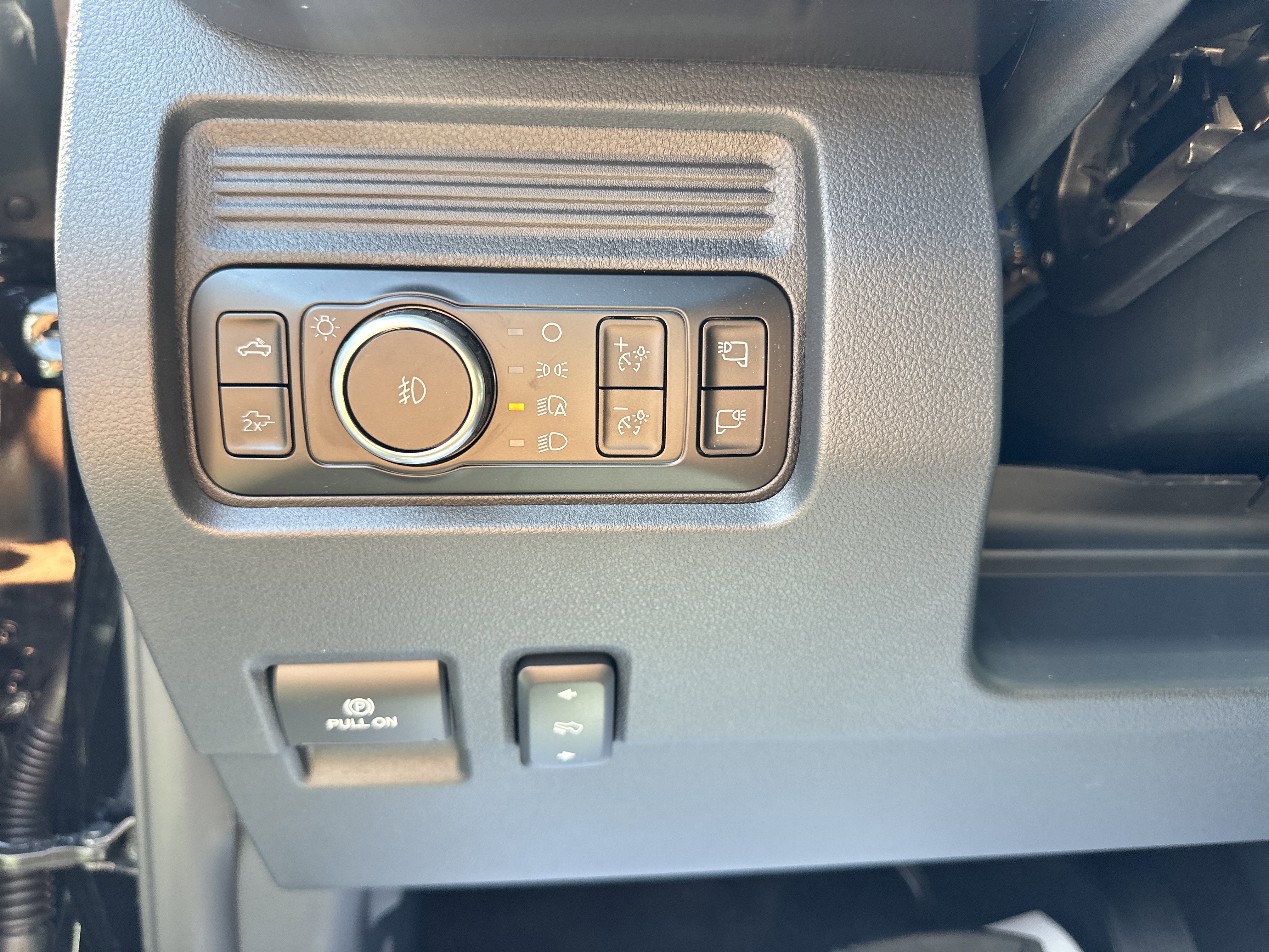 New 2026 Ford F350 Lariat AWD/4WD image 11