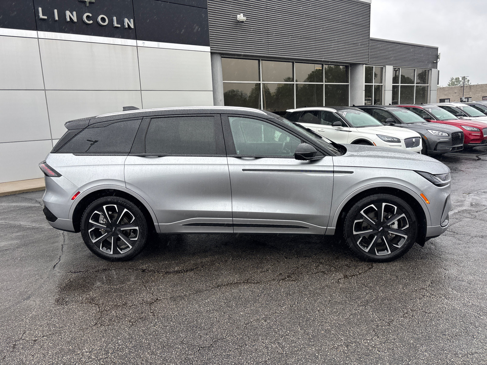 New 2026 Lincoln Nautilus Reserve AWD/4WD image 8