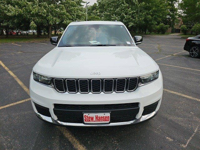 Used 2024 Jeep Grand Cherokee L Limited image 9