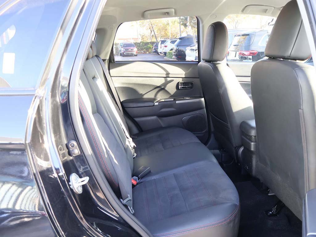 Used 2024 Mitsubishi Outlander Sport SE image 32