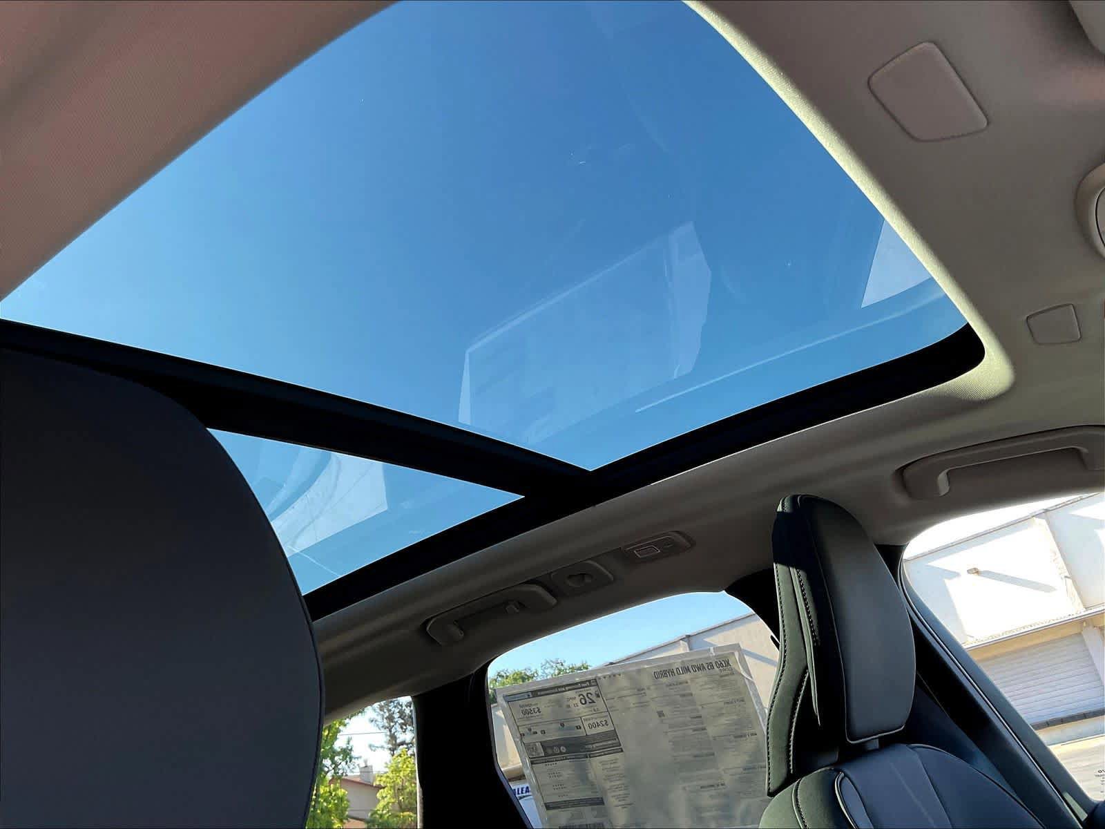 New 2026 Volvo XC60 B5 Core AWD/4WD image 29