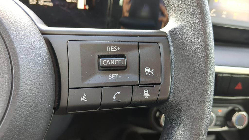 Certified 2025 Nissan Kicks S image 23