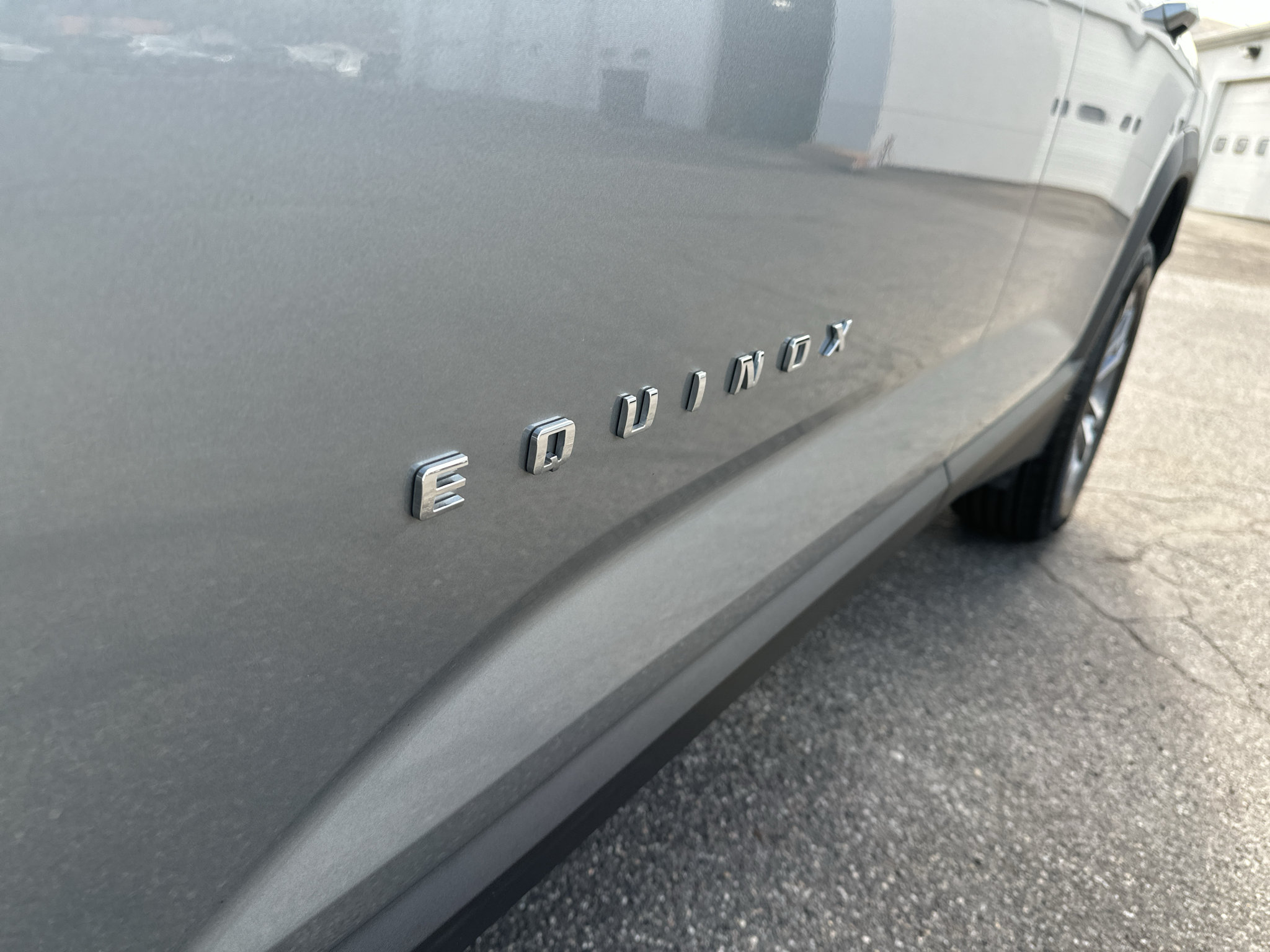 Used 2026 Chevrolet Equinox LT AWD/4WD image 10