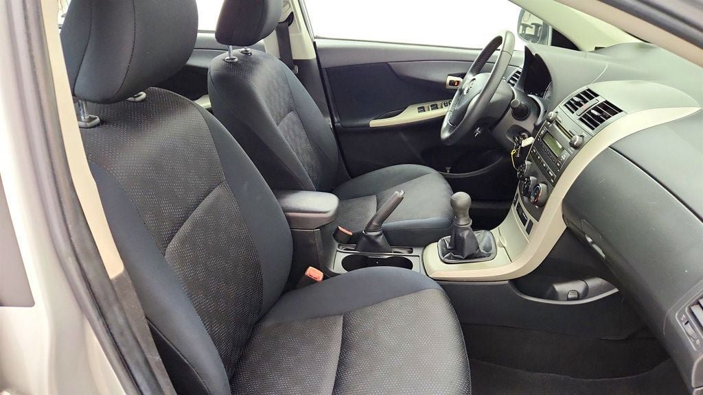 Used 2010 Toyota Corolla S FWD image 23