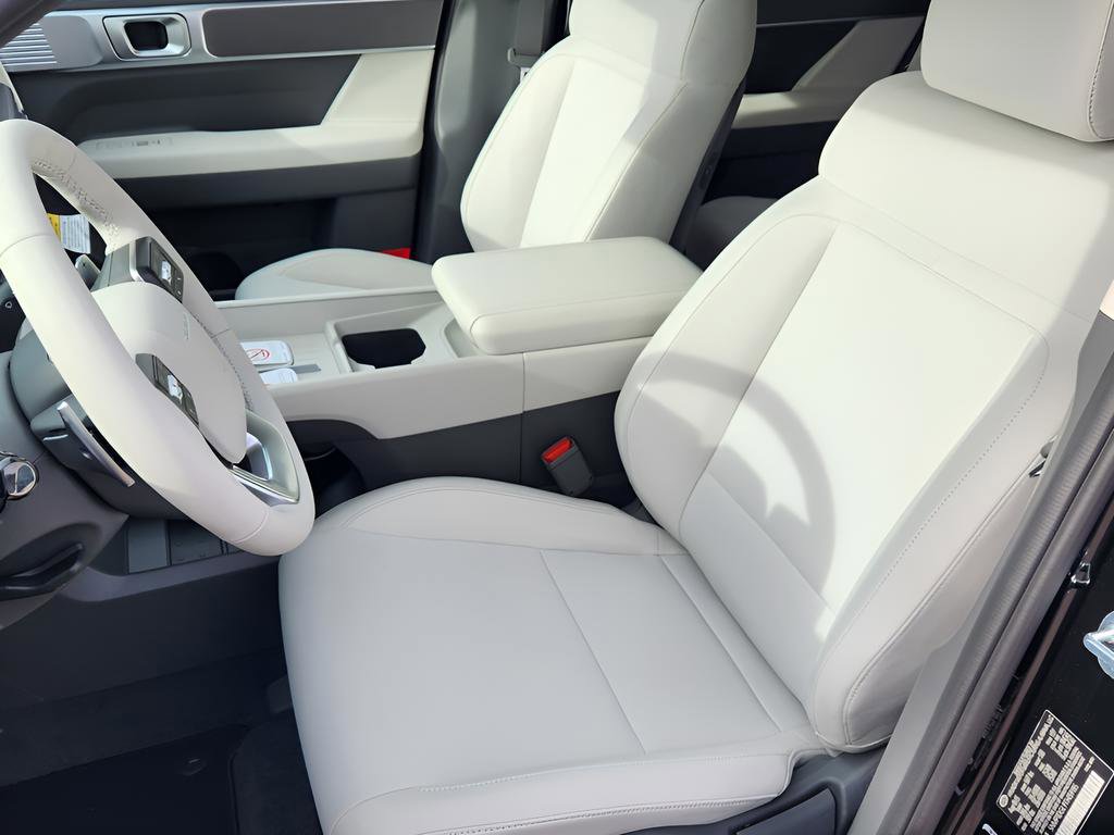 New 2026 Hyundai Santa Fe SE image 13