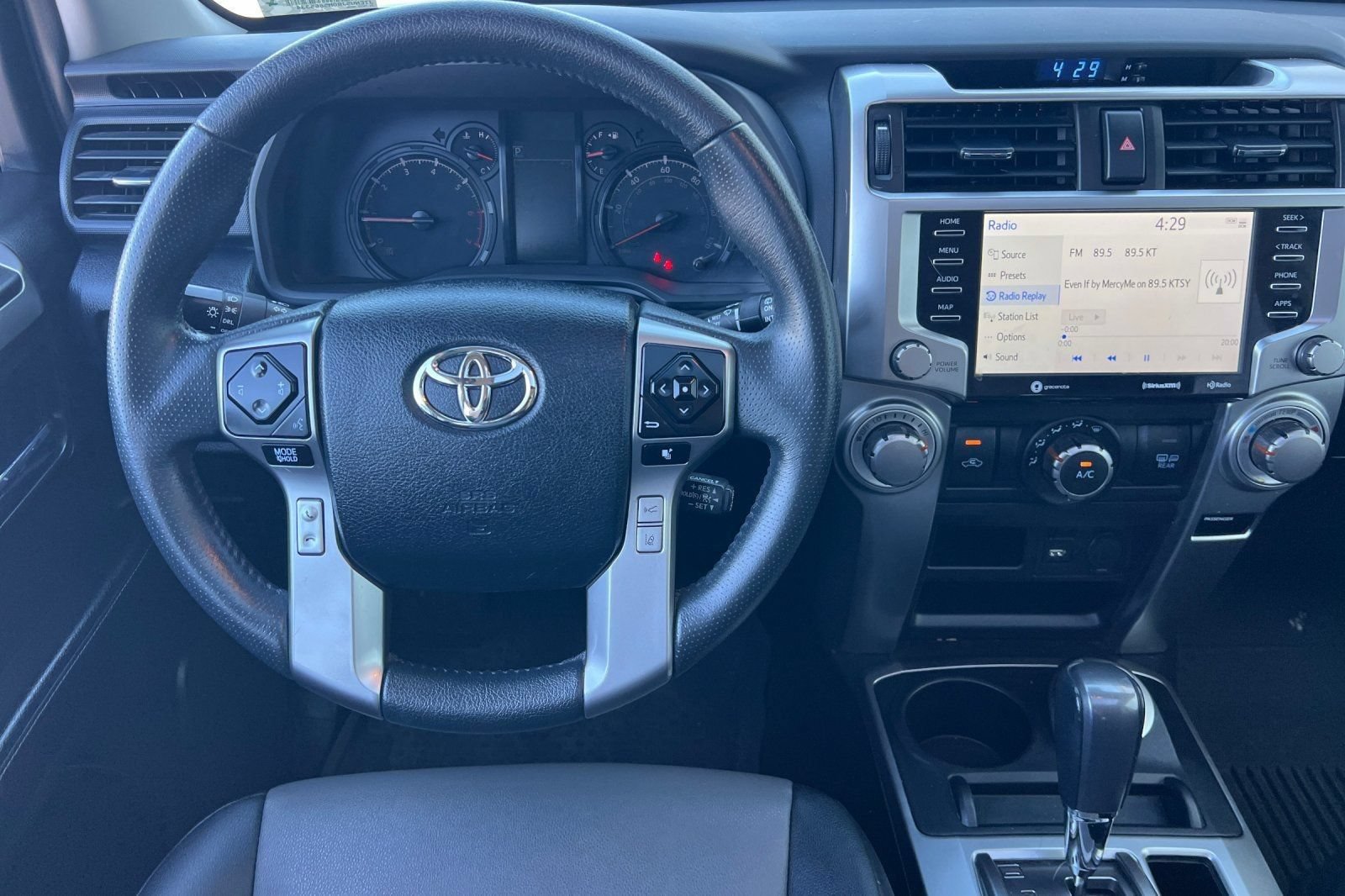 Used 2021 Toyota 4Runner SR5 Premium w/ Moonroof Package AWD/4WD image 44