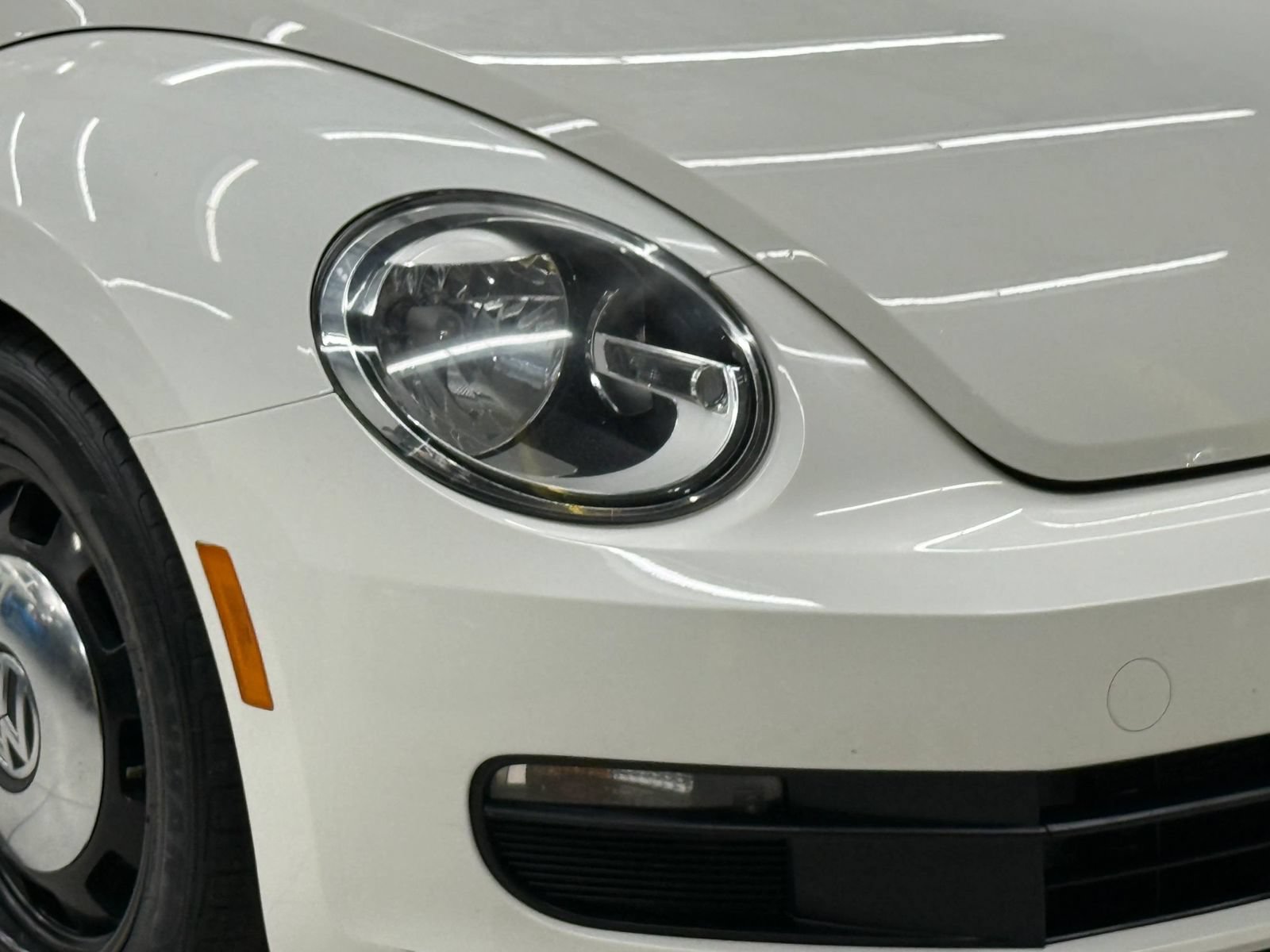Used 2013 Volkswagen Beetle 2.5 FWD image 6