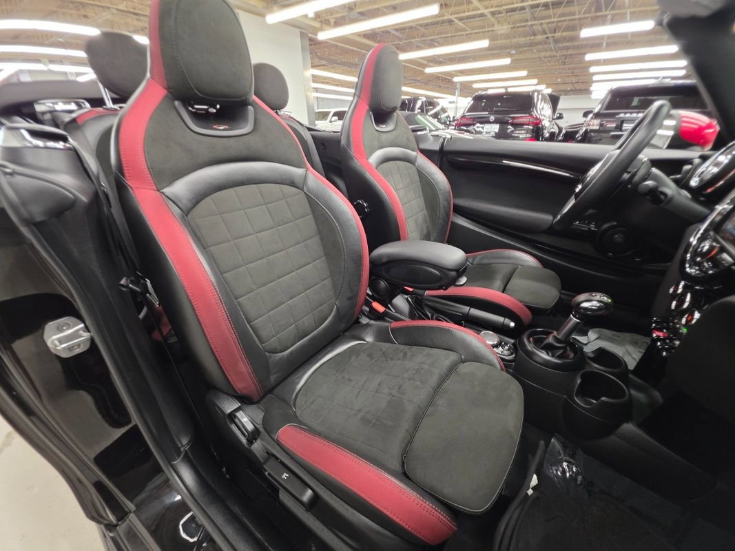 Used 2018 MINI Cooper John Cooper Works FWD image 39