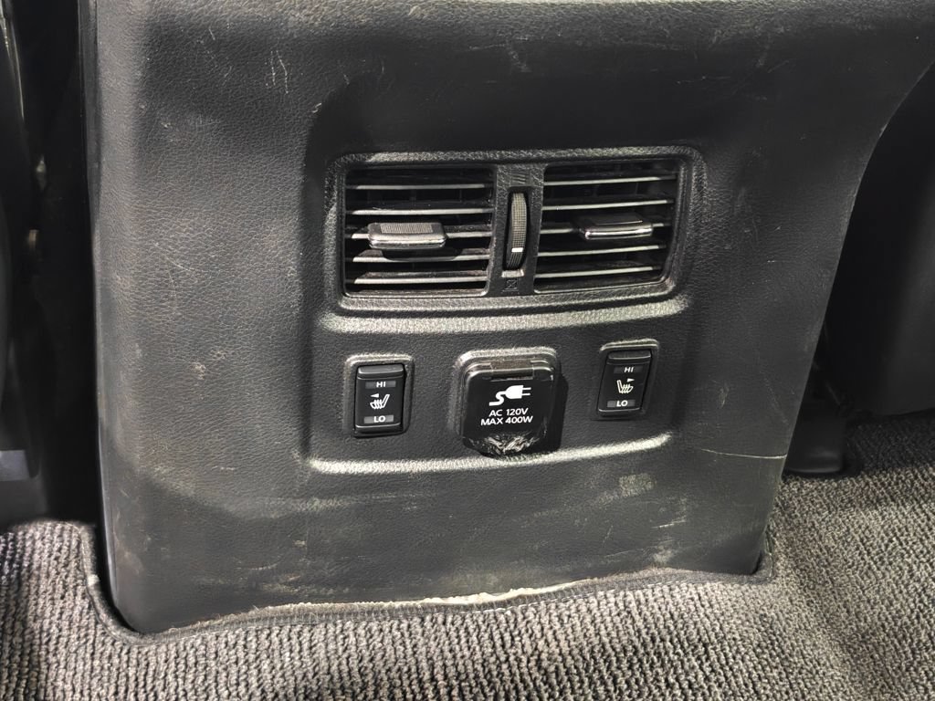 Used 2018 Nissan Titan PRO-4X w/ Pro-4x Convenience Package AWD/4WD image 33