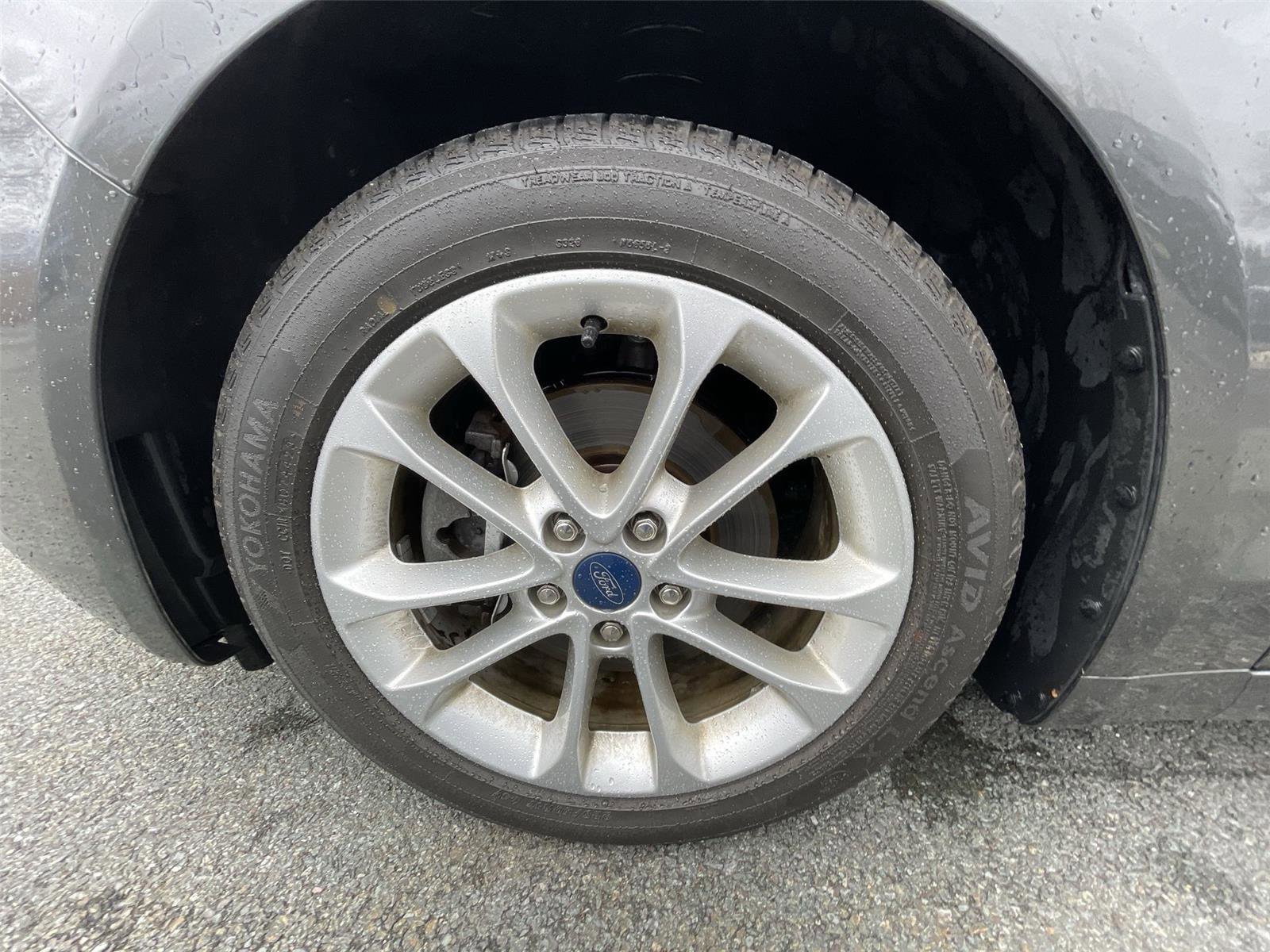 Used 2019 Ford Fusion SE image 26