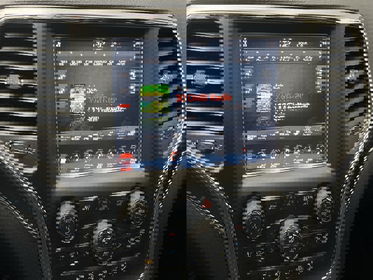 Used 2018 Jeep Grand Cherokee Limited image 19