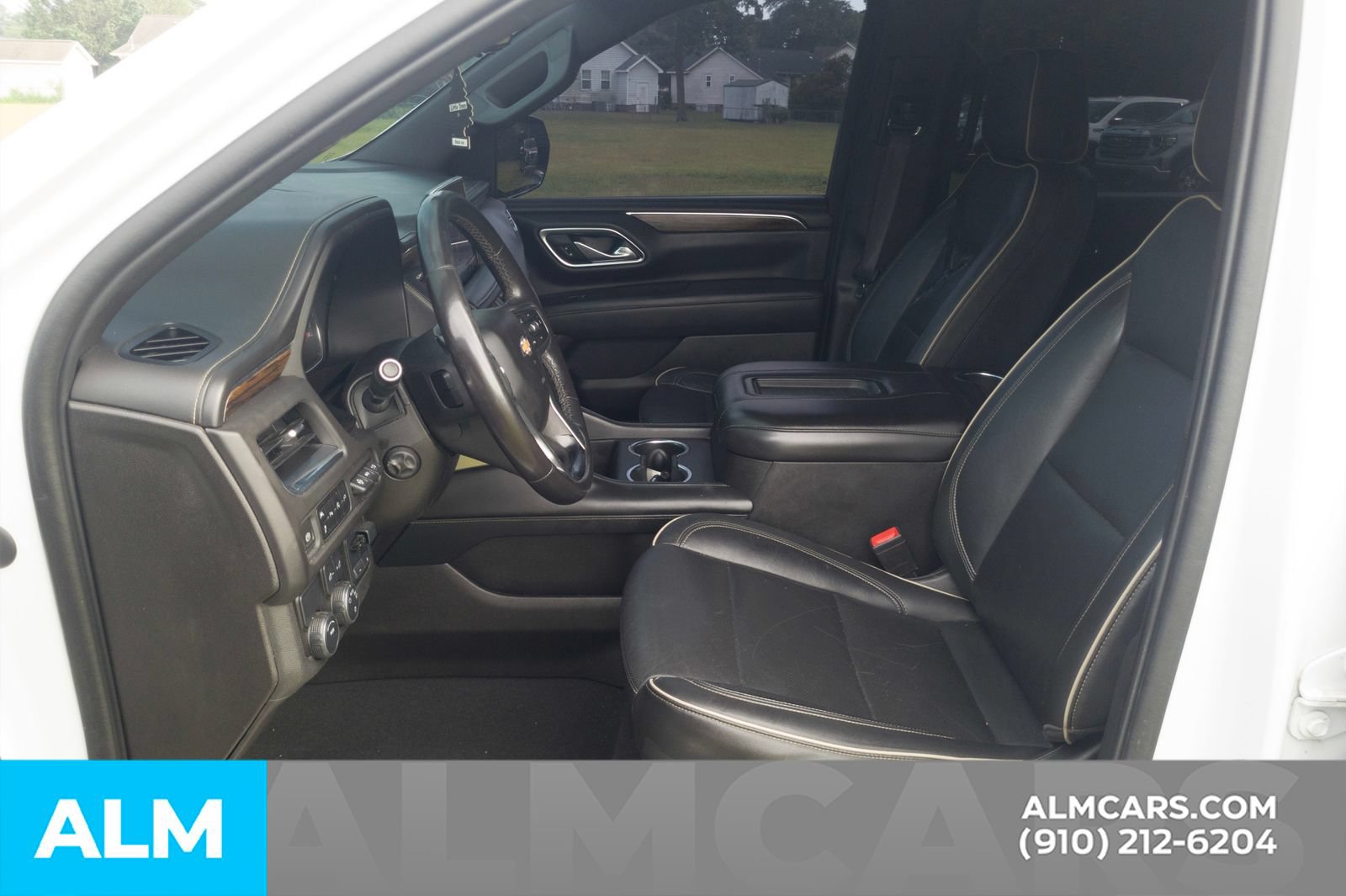 Used 2021 Chevrolet Suburban Premier w/ Premium Package RWD image 6