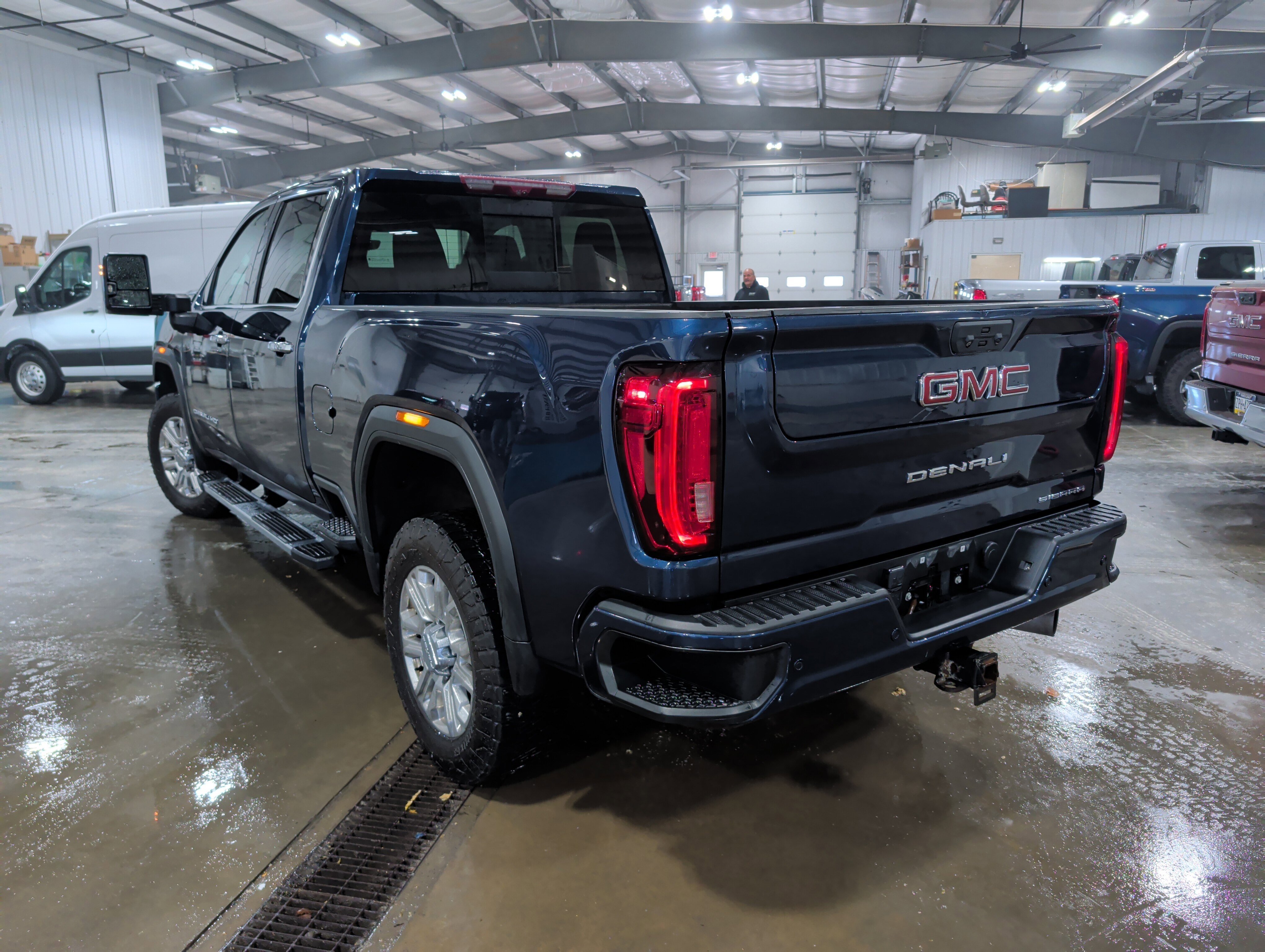 Used 2021 GMC Sierra 2500 Denali w/ Technology Package image 4