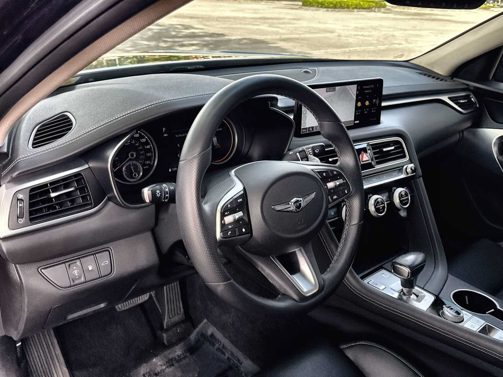 Used 2023 Genesis G70 2.0T RWD image 13