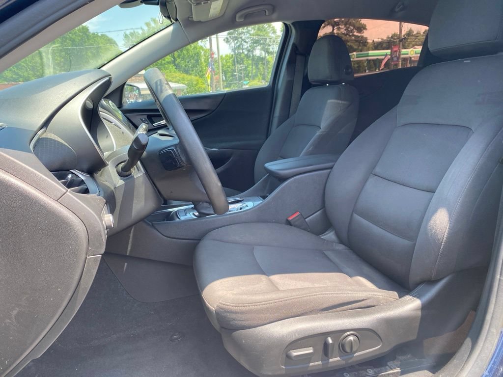 Used 2022 Chevrolet Malibu LT FWD image 8