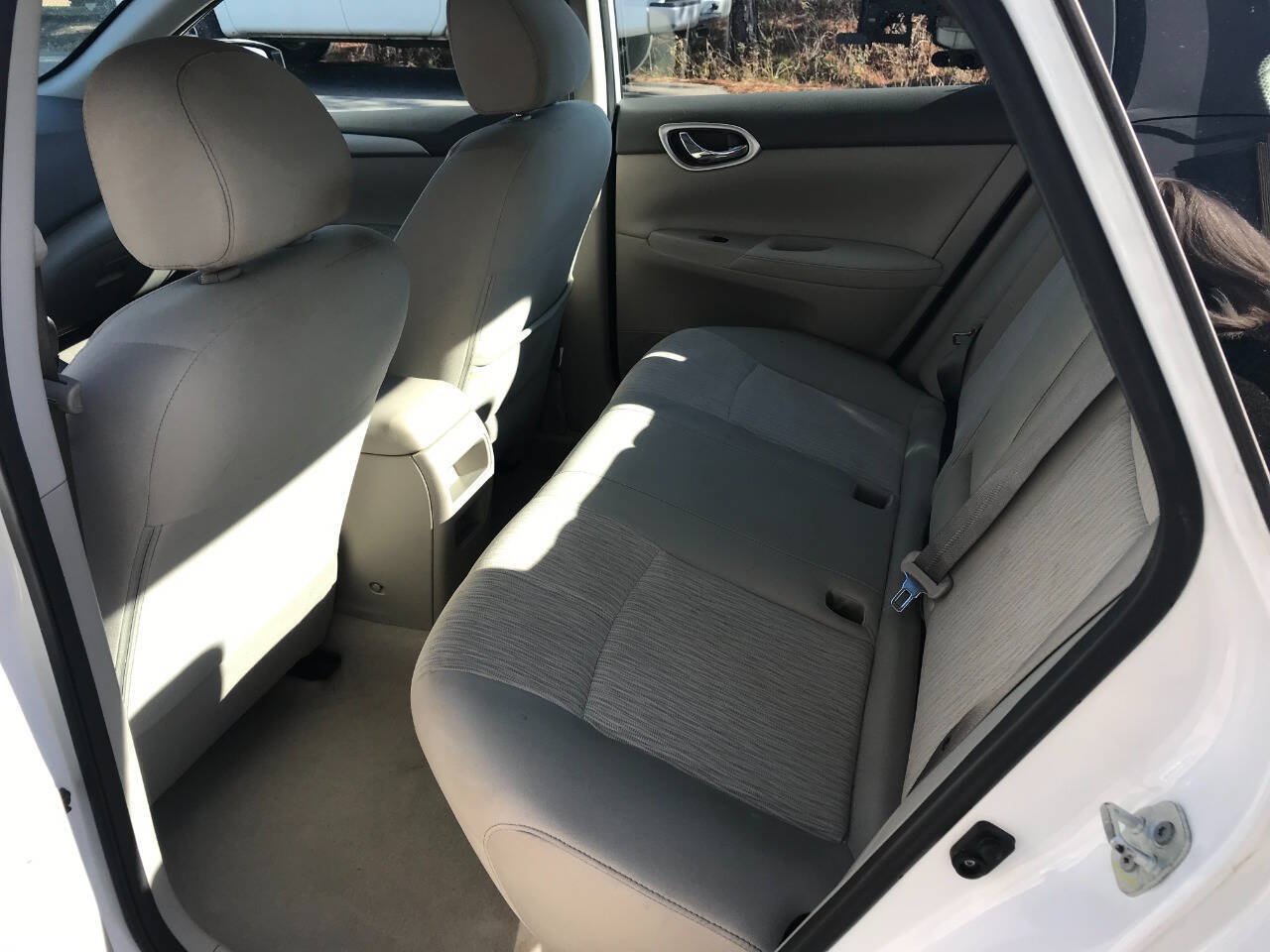 Used 2019 Nissan Sentra S w/ Appearance Package FWD image 7