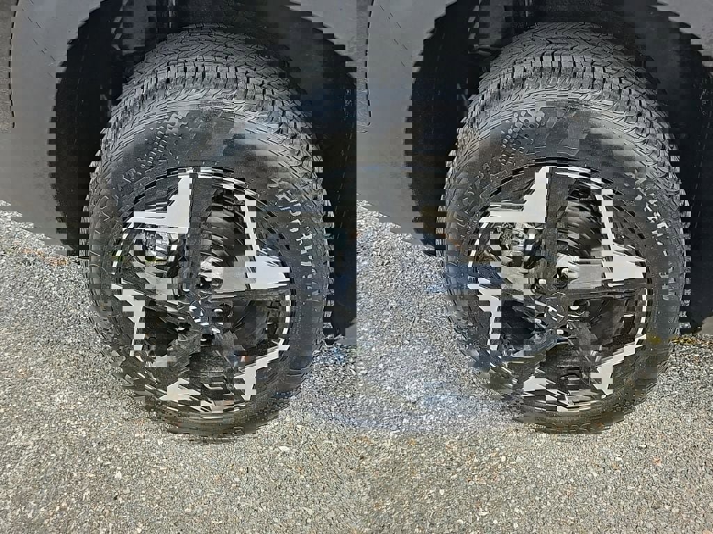 Used 2025 Kia Seltos S AWD/4WD image 19