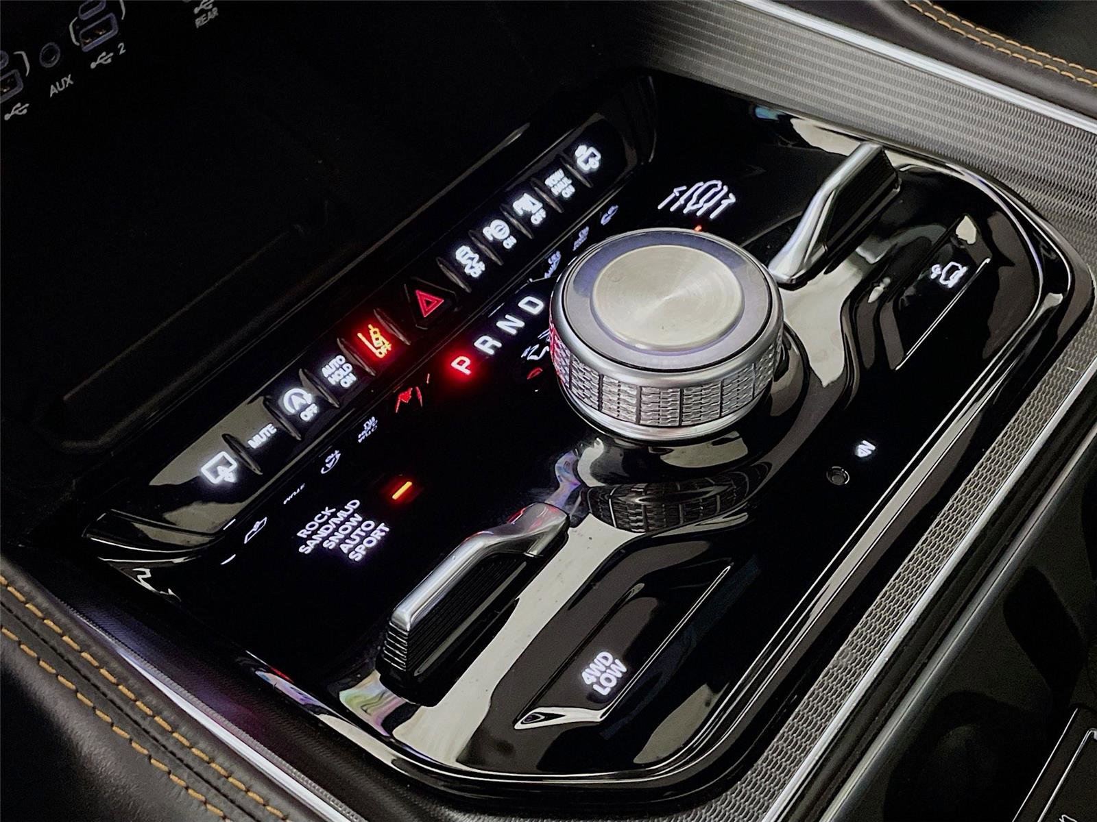 Used 2024 Jeep Grand Wagoneer L Series III w/ Rear Seat Video Group 1 image 20