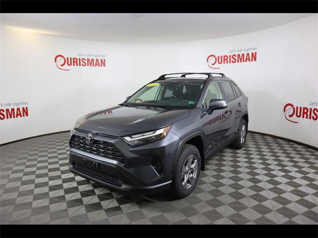 Used 2025 Toyota RAV4 XLE image 3