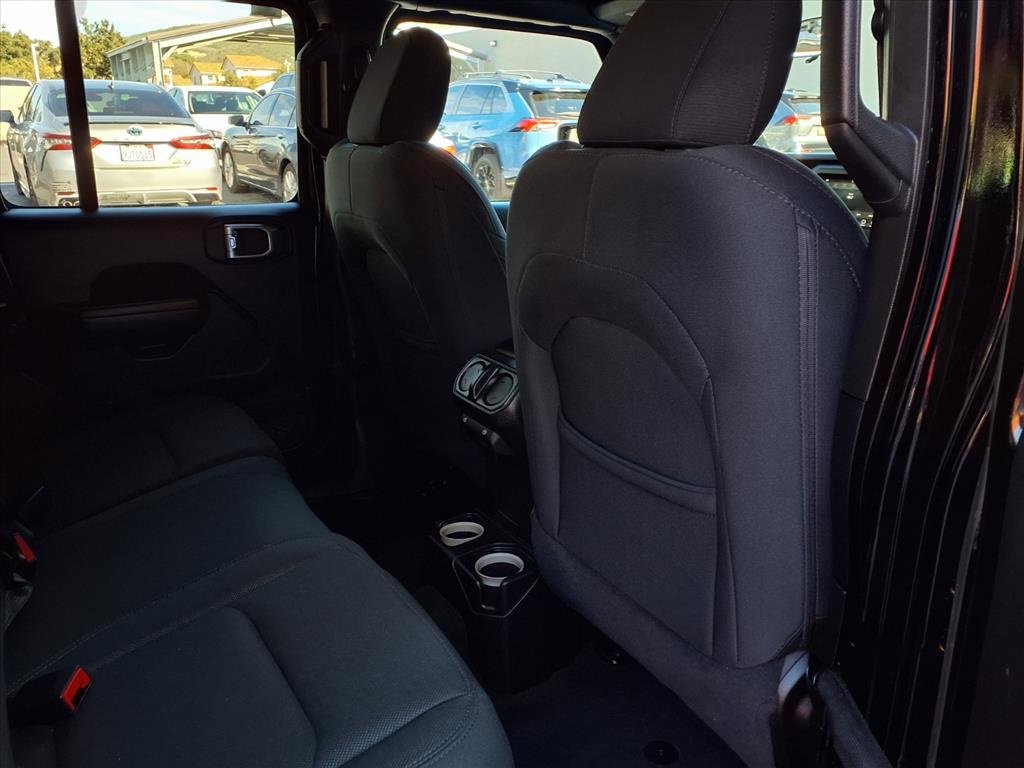 Used 2019 Jeep Wrangler Unlimited Sport image 21